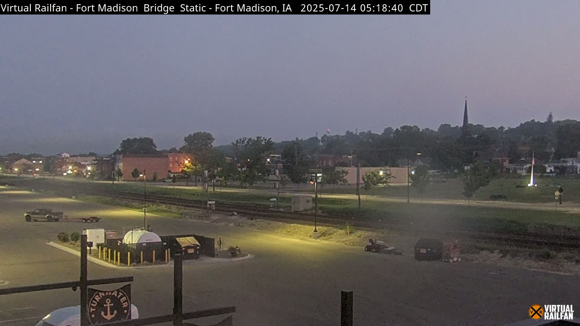Fort Madison Railroad Crossing Live Cam -  Fort Madison, Lee, Iowa, USA