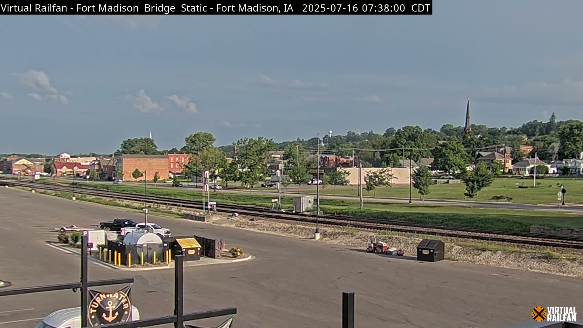 Fort Madison Railroad Crossing Live Cam -  Fort Madison, Lee, Iowa, USA