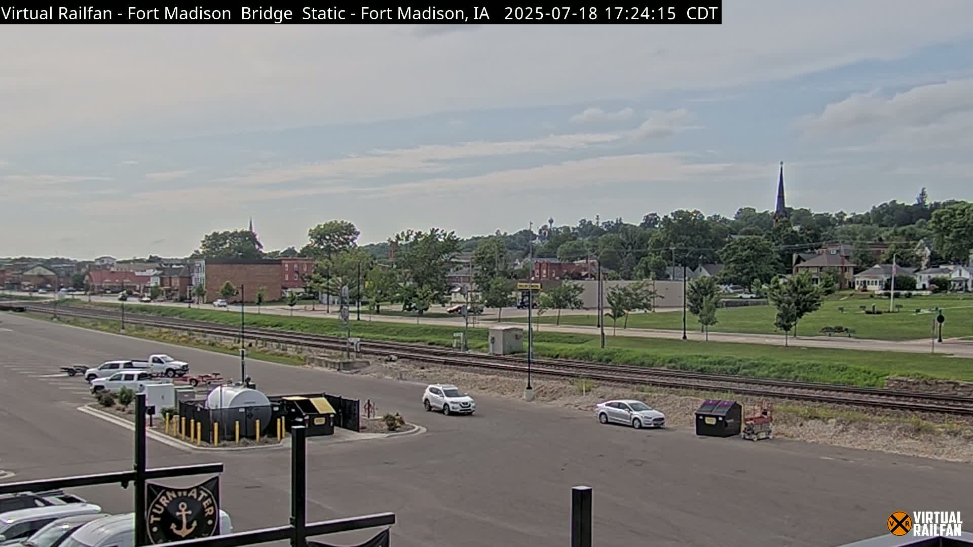Fort Madison Railroad Crossing Live Cam -  Fort Madison, Lee, Iowa, USA