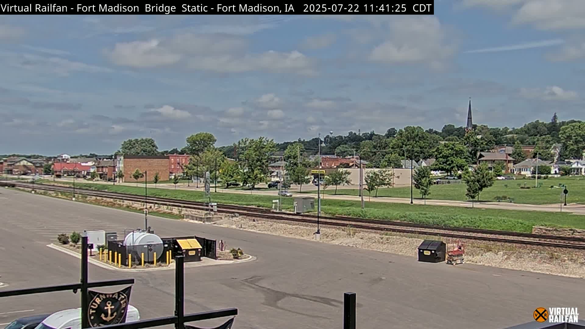 Fort Madison Railroad Crossing Live Cam -  Fort Madison, Lee, Iowa, USA