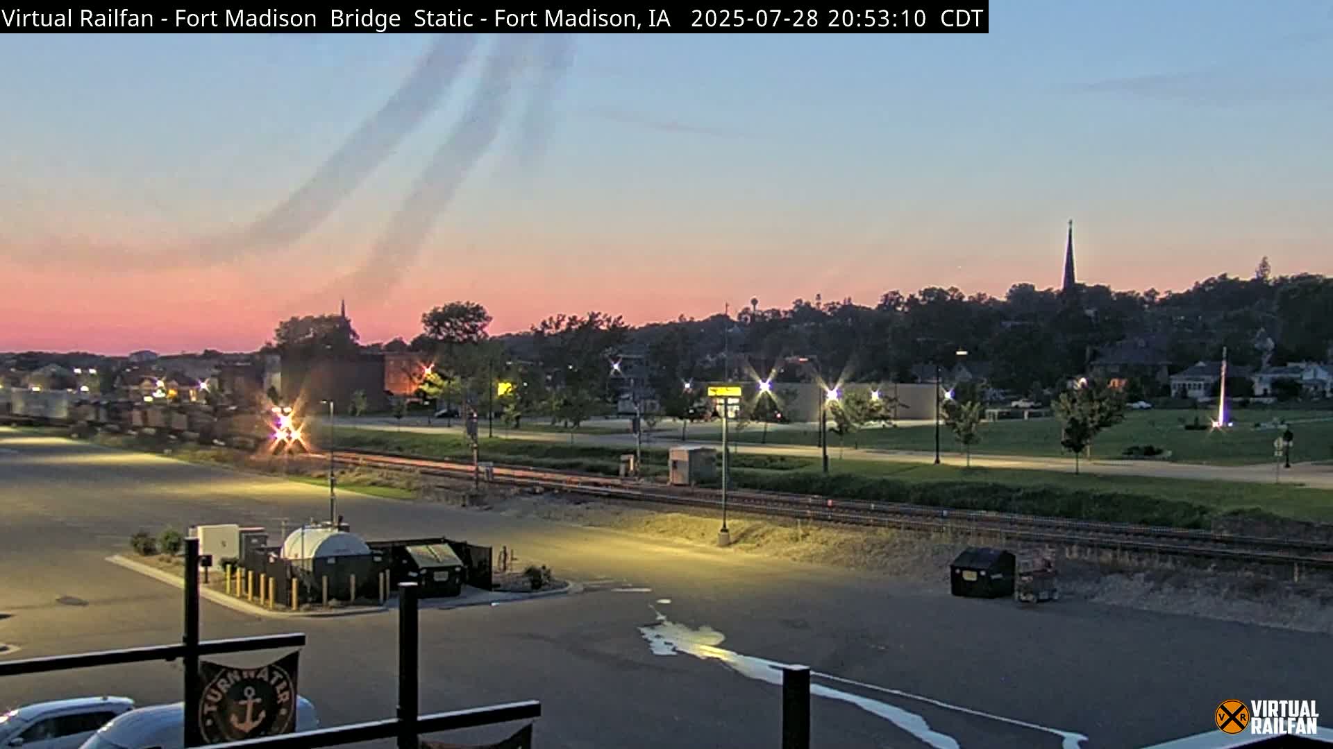 Fort Madison Railroad Crossing Live Cam -  Fort Madison, Lee, Iowa, USA