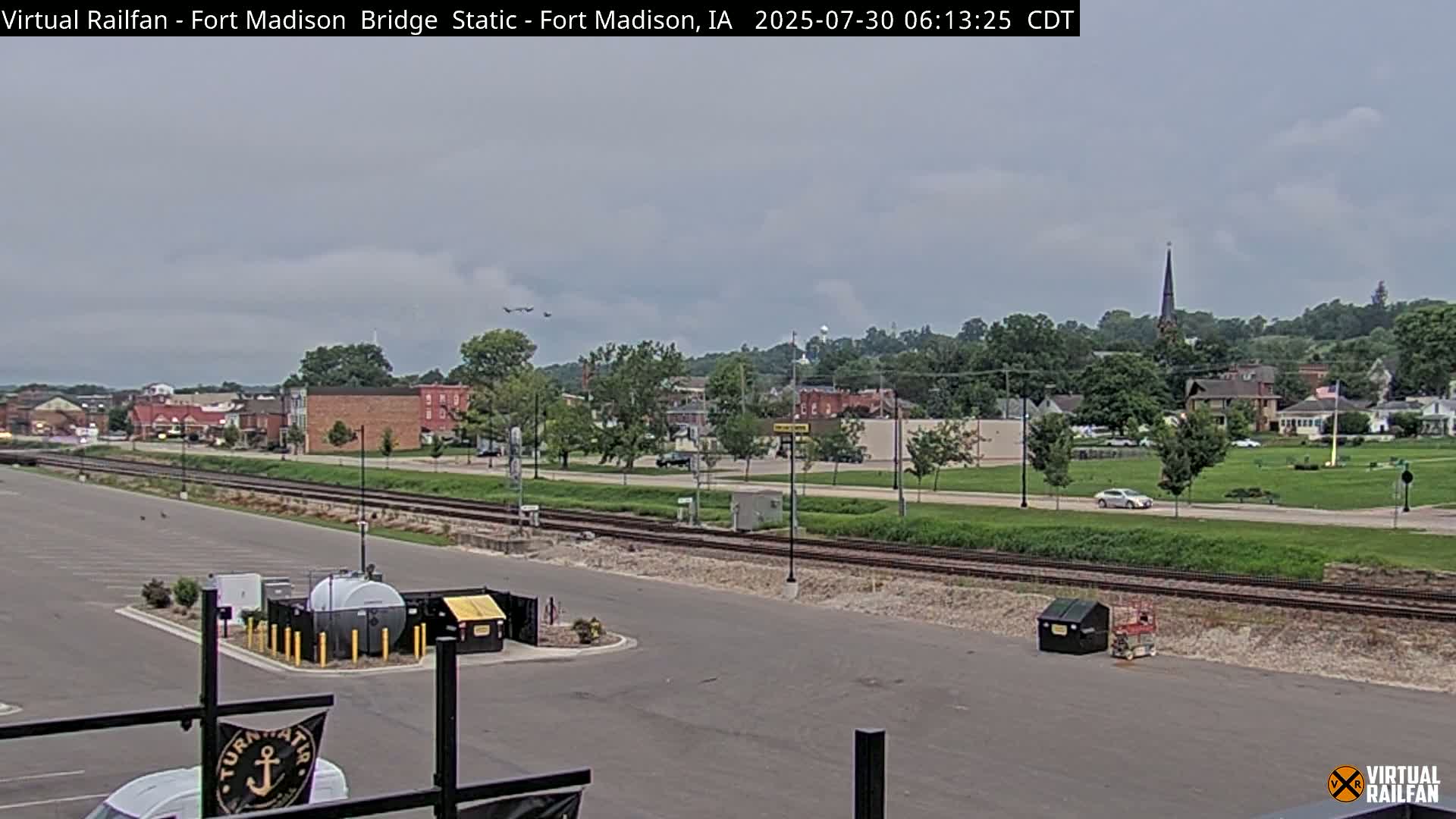 Fort Madison Railroad Crossing Live Cam -  Fort Madison, Lee, Iowa, USA