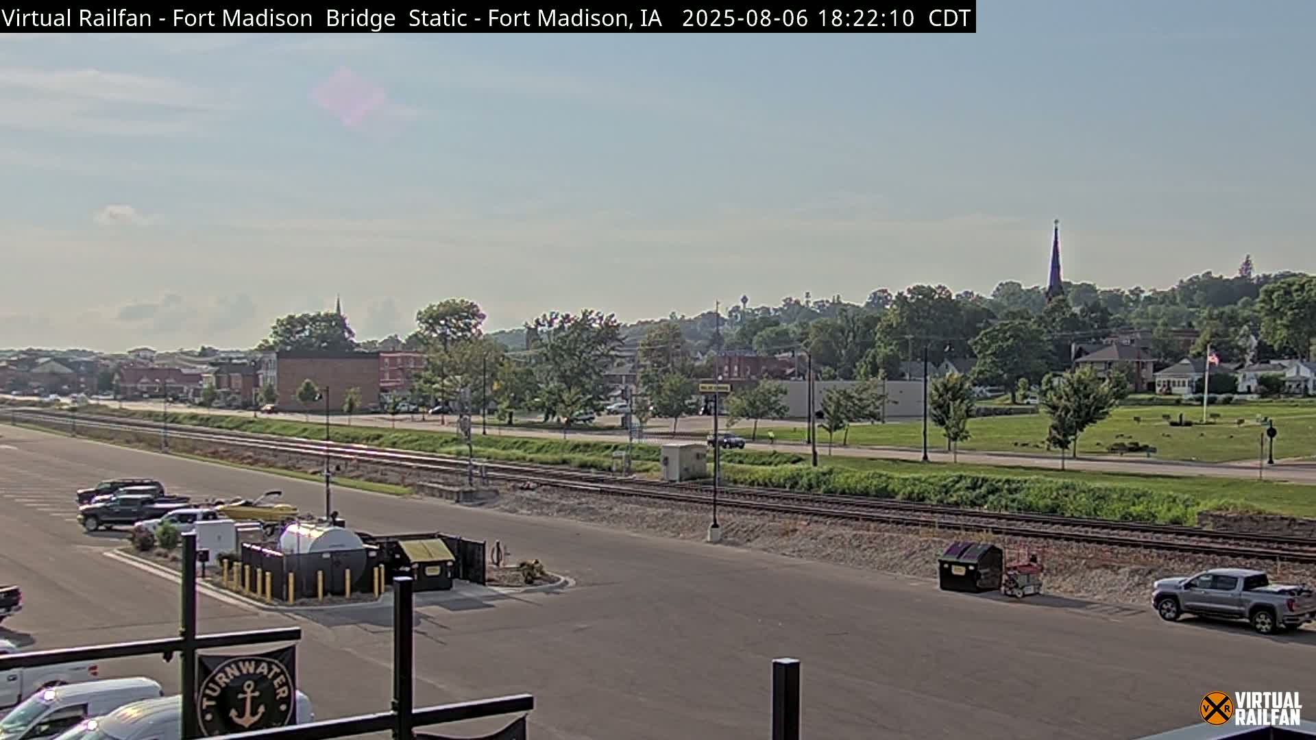 Fort Madison Railroad Crossing Live Cam -  Fort Madison, Lee, Iowa, USA