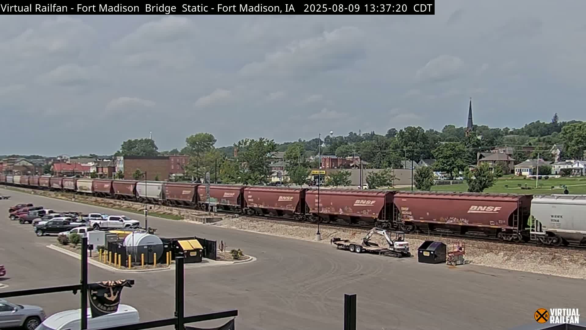 Fort Madison Railroad Crossing Live Cam -  Fort Madison, Lee, Iowa, USA