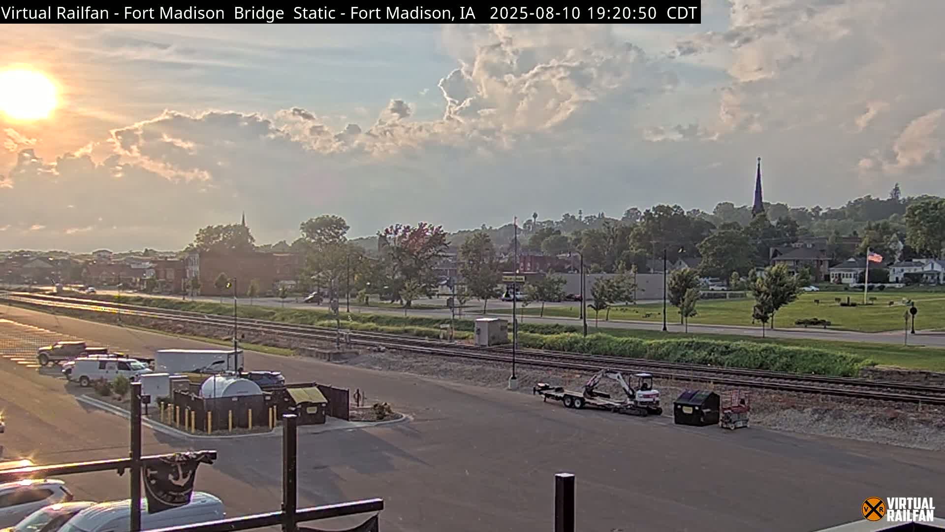 Fort Madison Railroad Crossing Live Cam -  Fort Madison, Lee, Iowa, USA