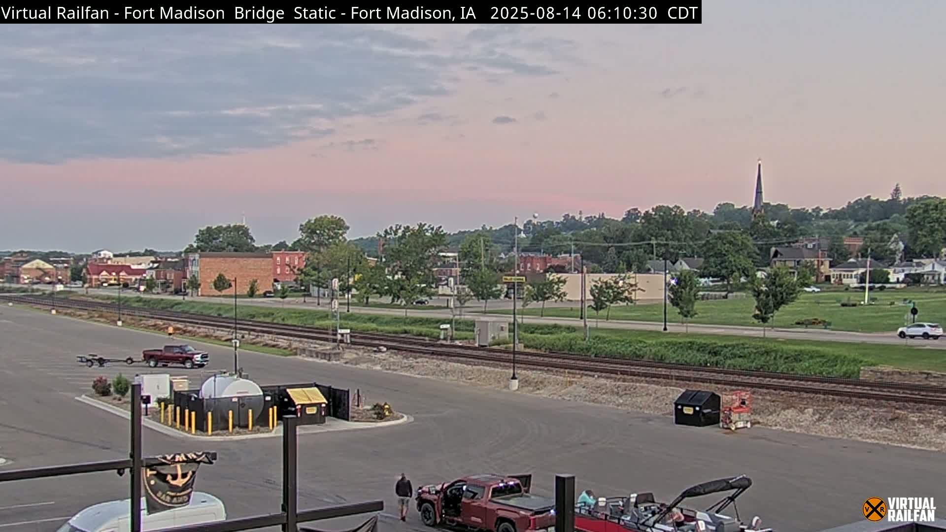 Fort Madison Railroad Crossing Live Cam -  Fort Madison, Lee, Iowa, USA