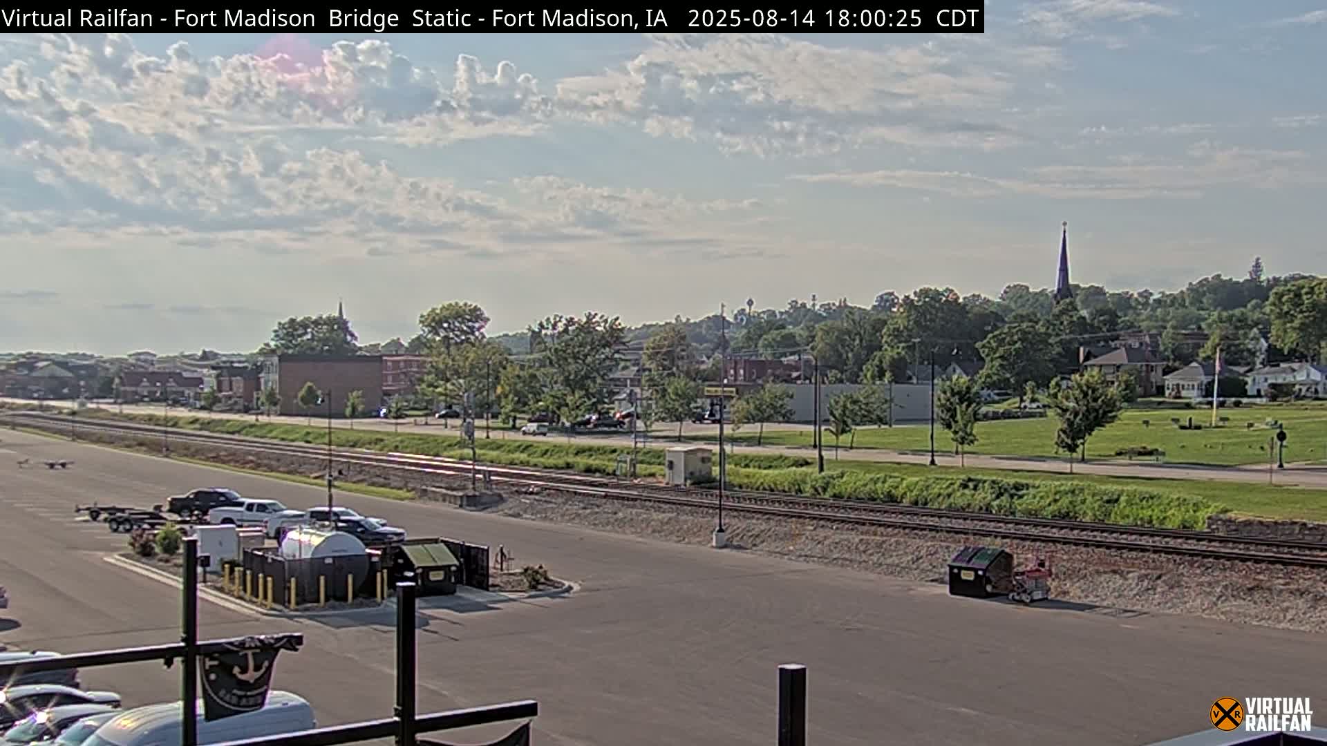 Fort Madison Railroad Crossing Live Cam -  Fort Madison, Lee, Iowa, USA