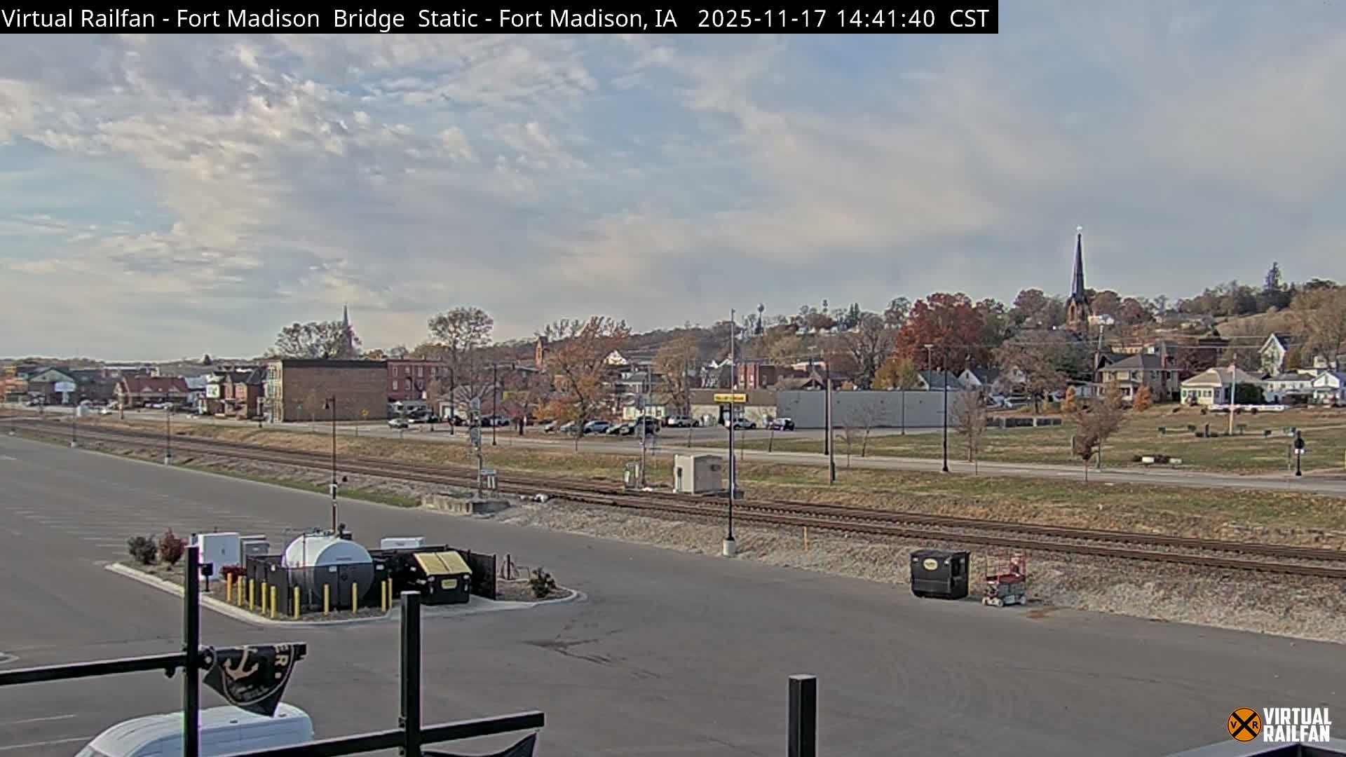 Fort Madison Railroad Crossing Live Cam -  Fort Madison, Lee, Iowa, USA