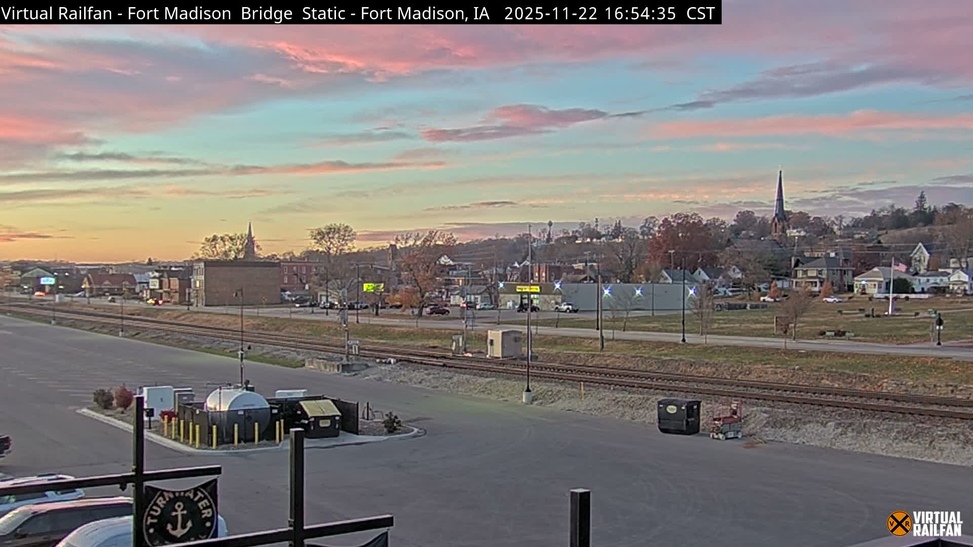 Fort Madison Railroad Crossing Live Cam -  Fort Madison, Lee, Iowa, USA