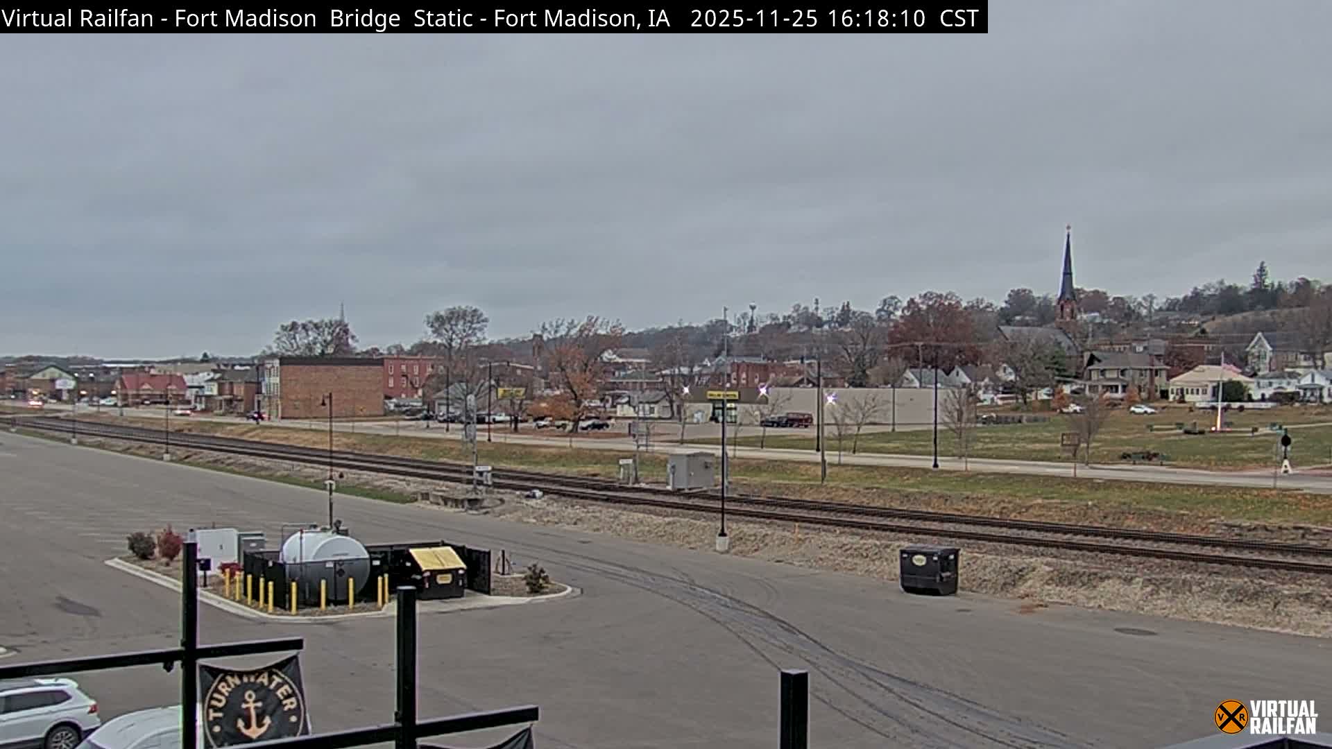 Fort Madison Railroad Crossing Live Cam -  Fort Madison, Lee, Iowa, USA