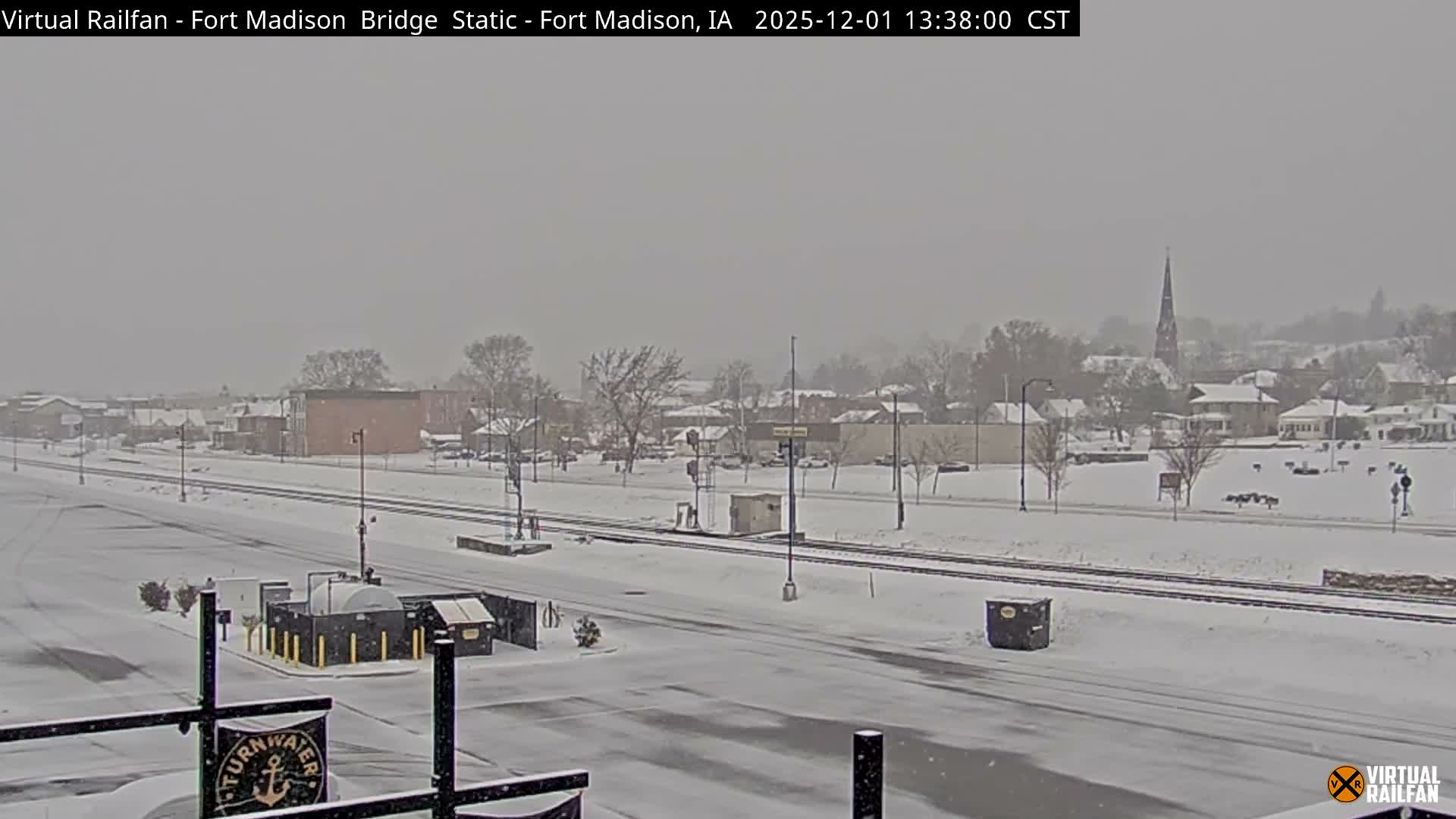 Fort Madison Railroad Crossing Live Cam -  Fort Madison, Lee, Iowa, USA