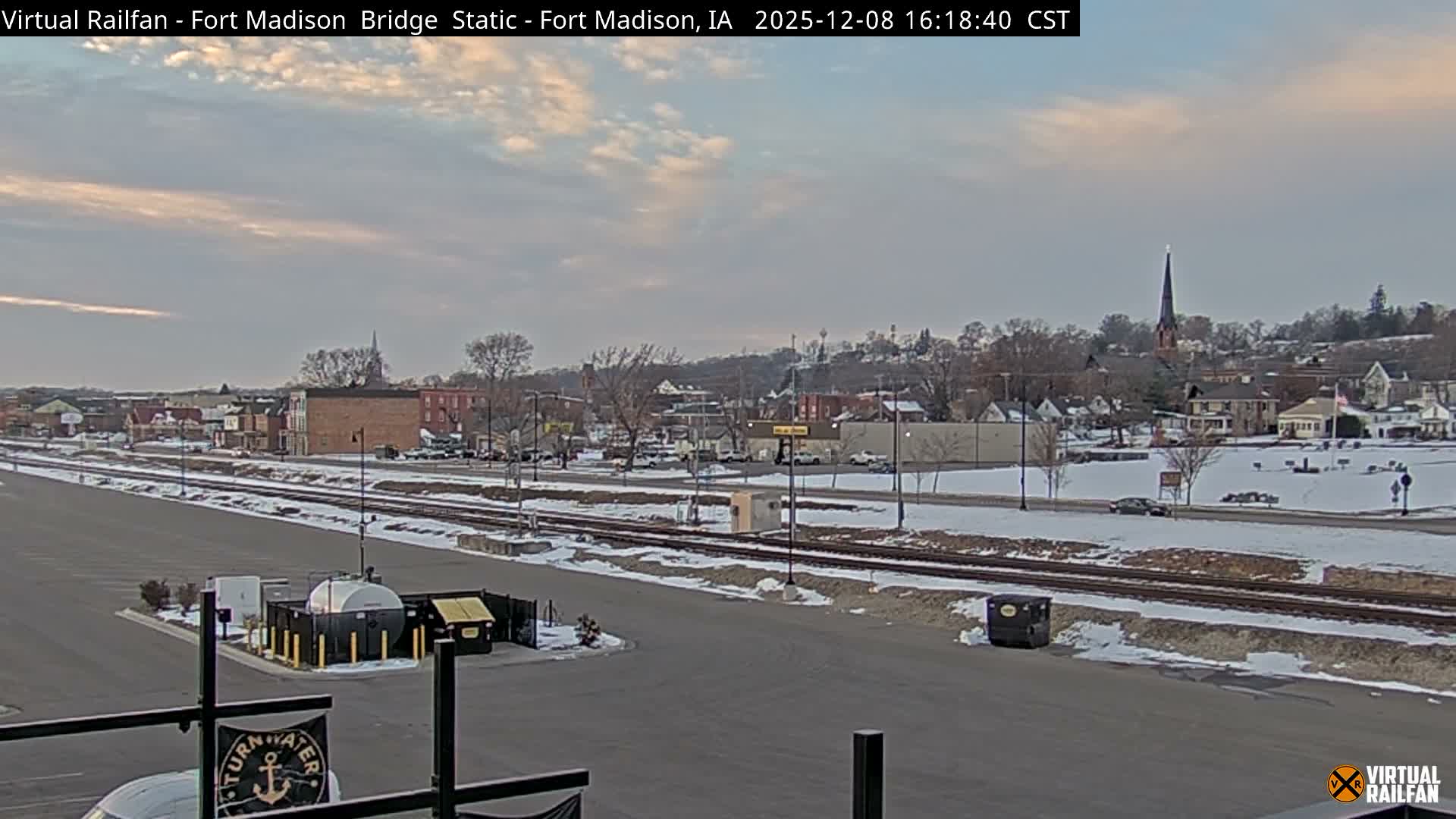 Fort Madison Railroad Crossing Live Cam -  Fort Madison, Lee, Iowa, USA