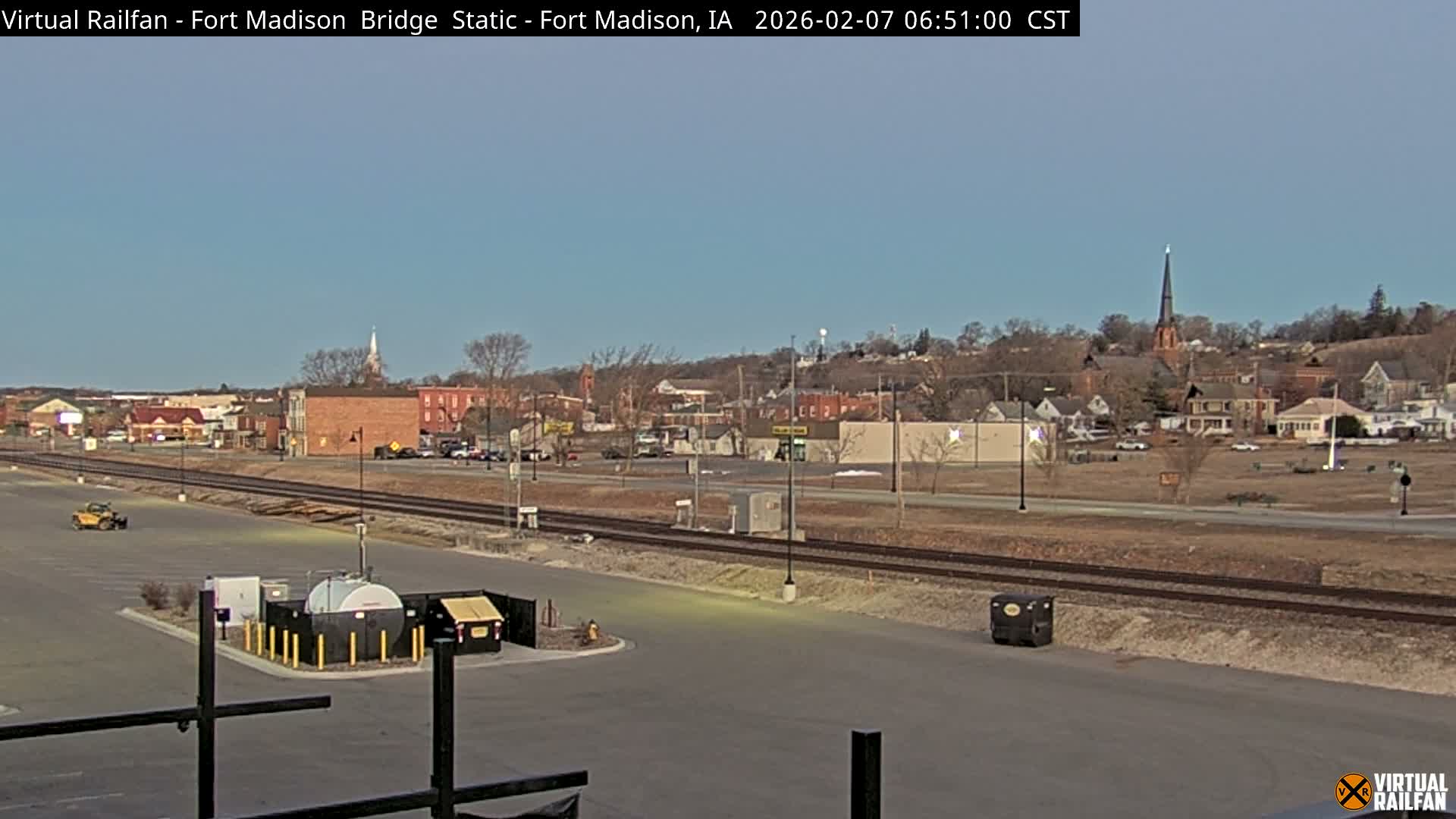 Fort Madison Railroad Crossing Live Cam -  Fort Madison, Lee, Iowa, USA