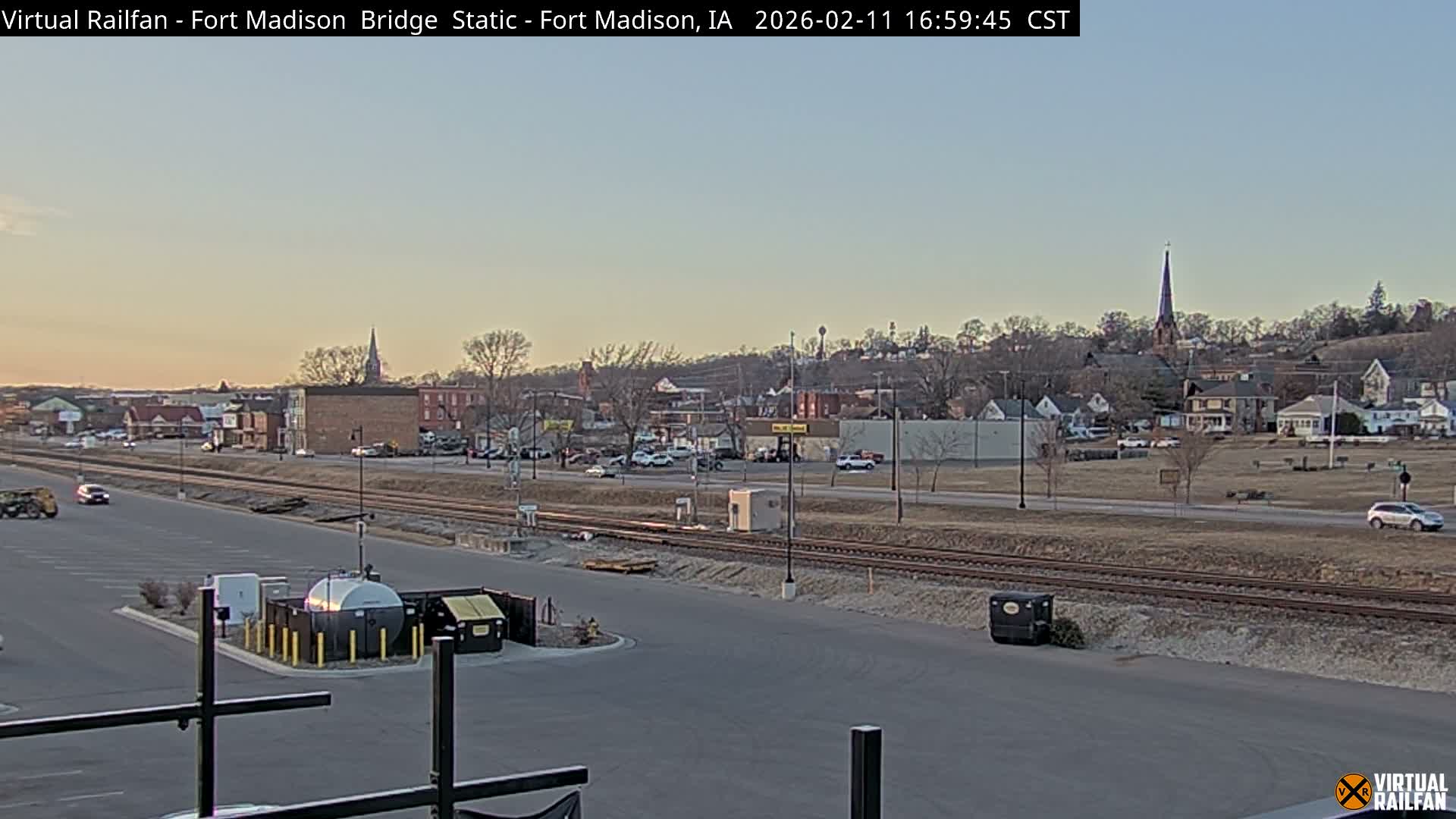 Fort Madison Railroad Crossing Live Cam -  Fort Madison, Lee, Iowa, USA