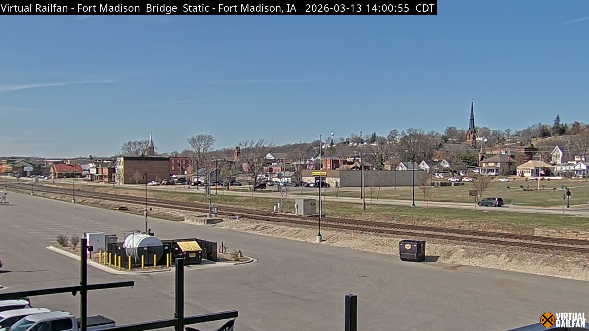 Fort Madison Railroad Crossing Live Cam -  Fort Madison, Lee, Iowa, USA