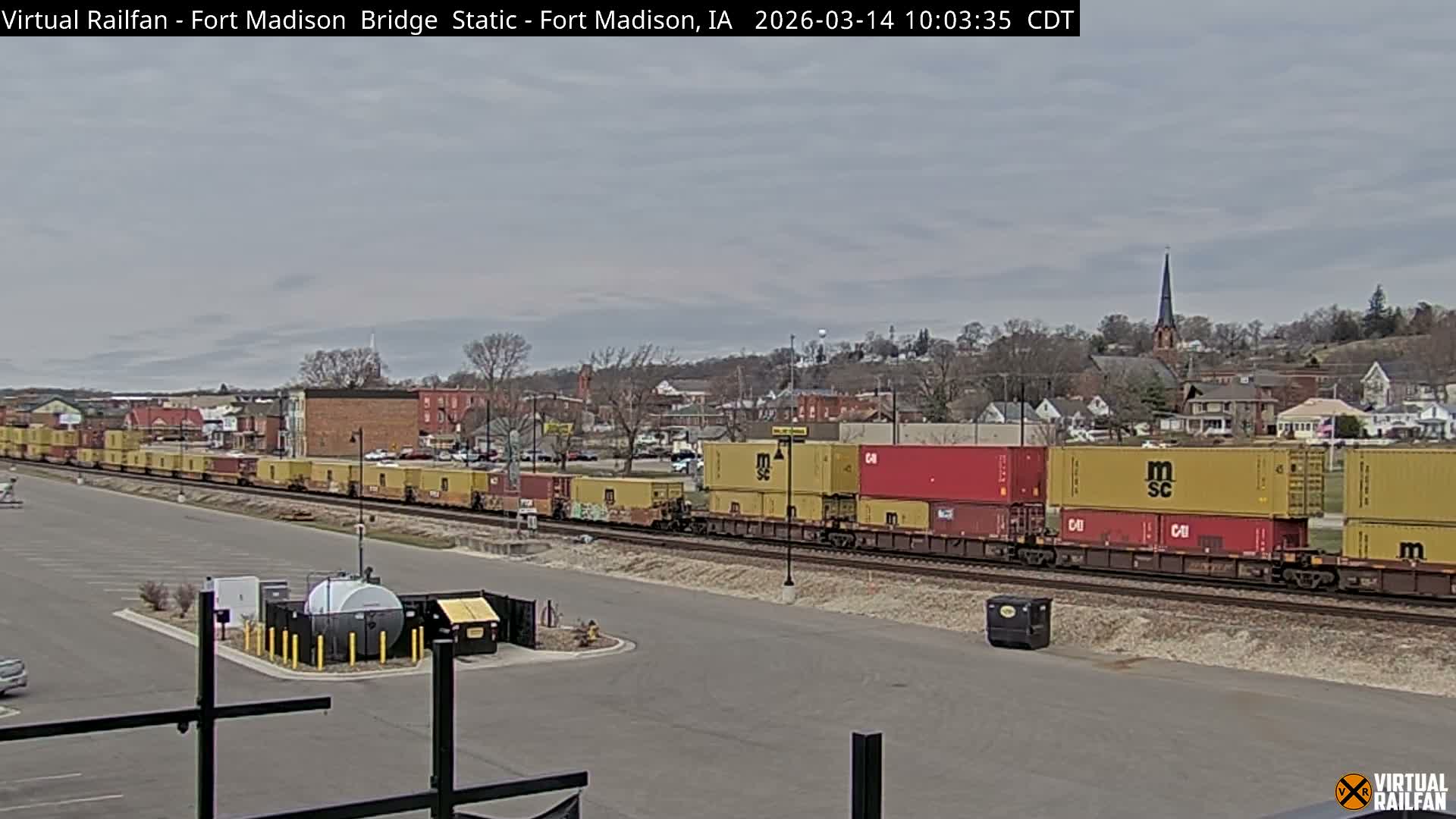 Fort Madison Railroad Crossing Live Cam -  Fort Madison, Lee, Iowa, USA