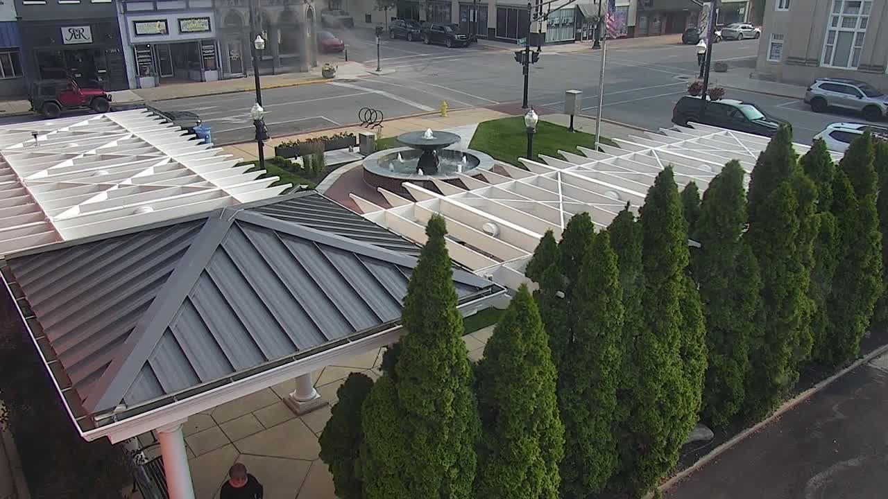 Crawfordsville Marie Canine Plaza Square Live Cam - Crawfordsville, Montgomery, Indiana, USA
