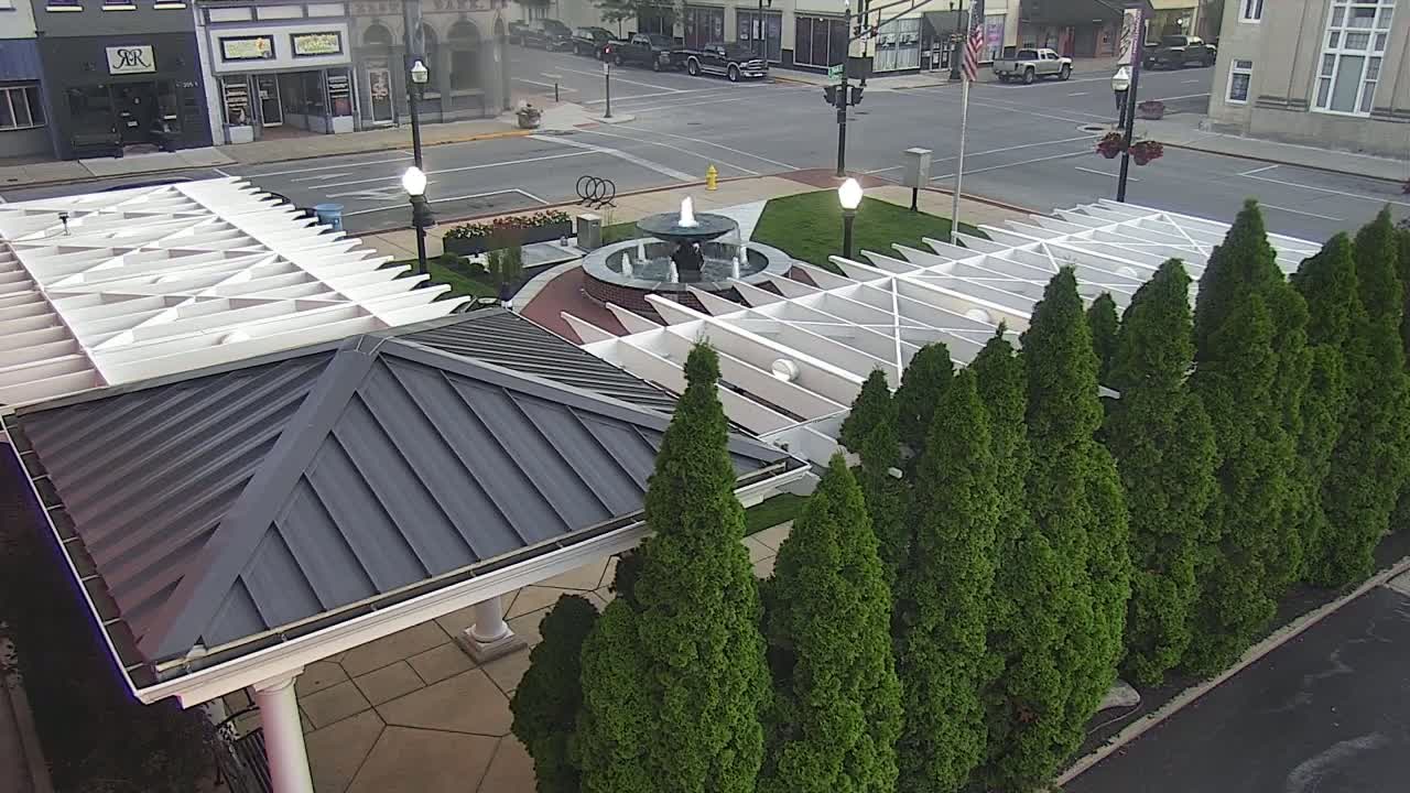 Crawfordsville Marie Canine Plaza Square Live Cam - Crawfordsville, Montgomery, Indiana, USA