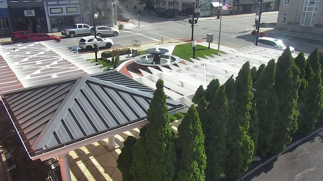 Crawfordsville Marie Canine Plaza Square Live Cam - Crawfordsville, Montgomery, Indiana, USA