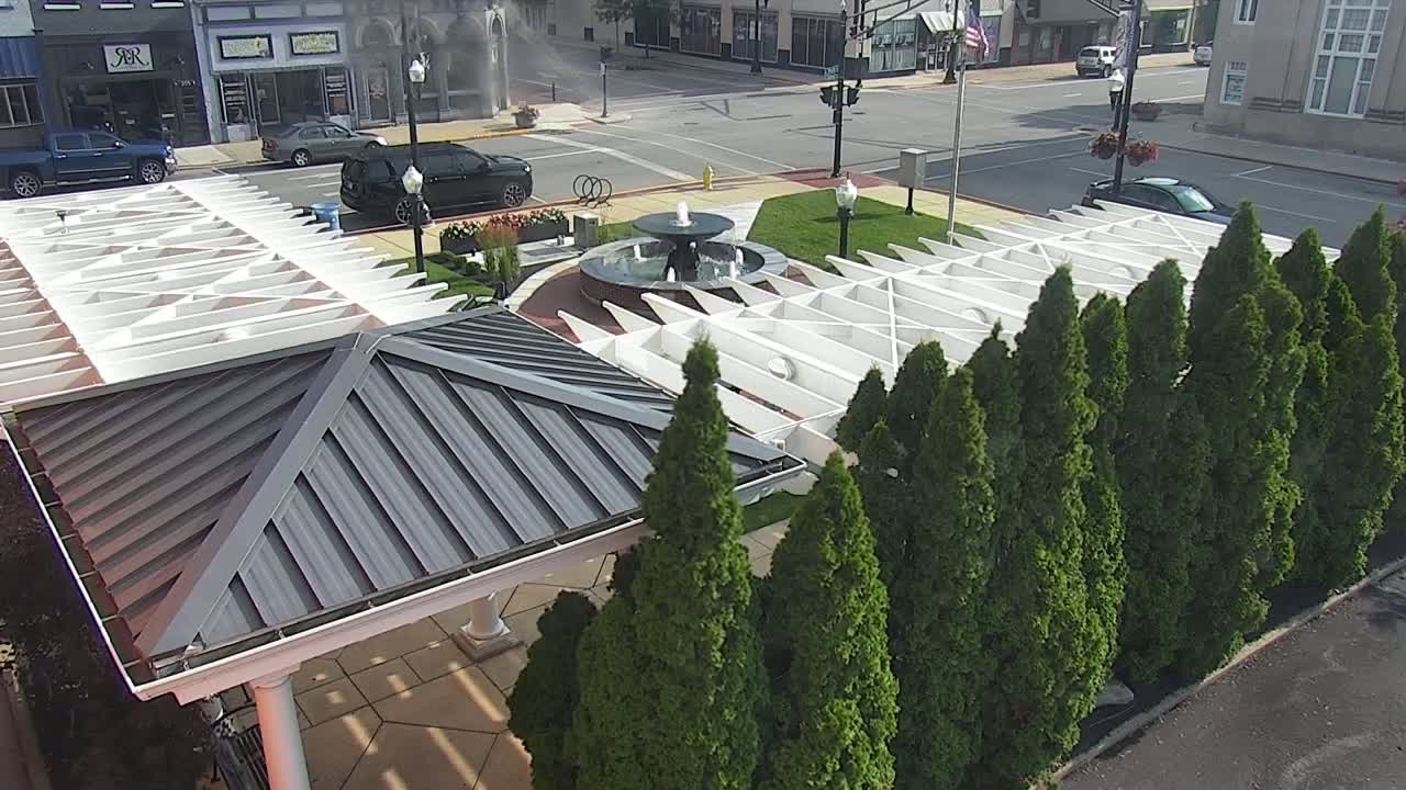 Crawfordsville Marie Canine Plaza Square Live Cam - Crawfordsville, Montgomery, Indiana, USA