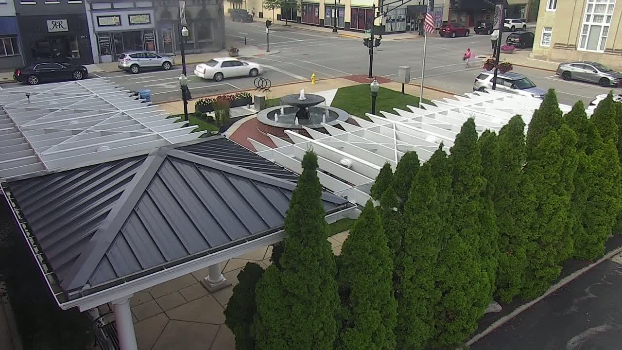 Crawfordsville Marie Canine Plaza Square Live Cam - Crawfordsville, Montgomery, Indiana, USA