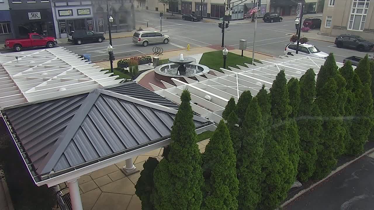 Crawfordsville Marie Canine Plaza Square Live Cam - Crawfordsville, Montgomery, Indiana, USA