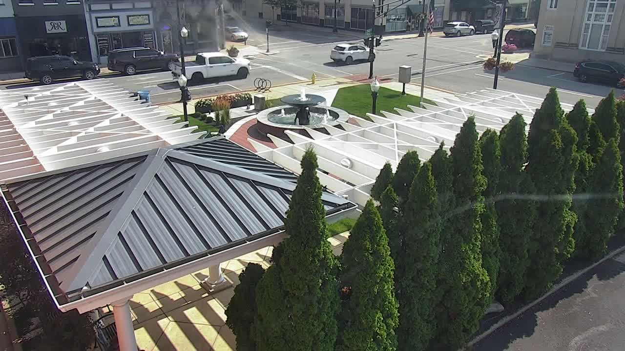 Crawfordsville Marie Canine Plaza Square Live Cam - Crawfordsville, Montgomery, Indiana, USA
