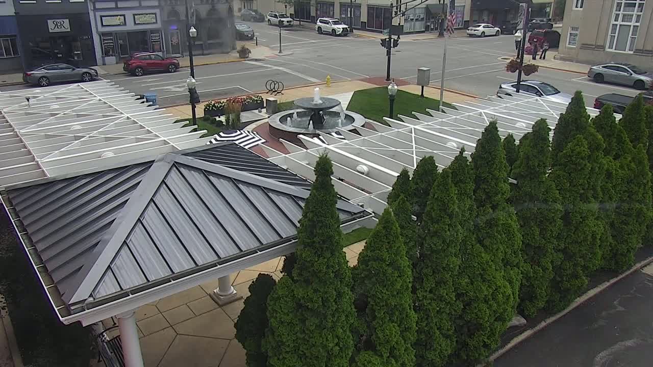 Crawfordsville Marie Canine Plaza Square Live Cam - Crawfordsville, Montgomery, Indiana, USA