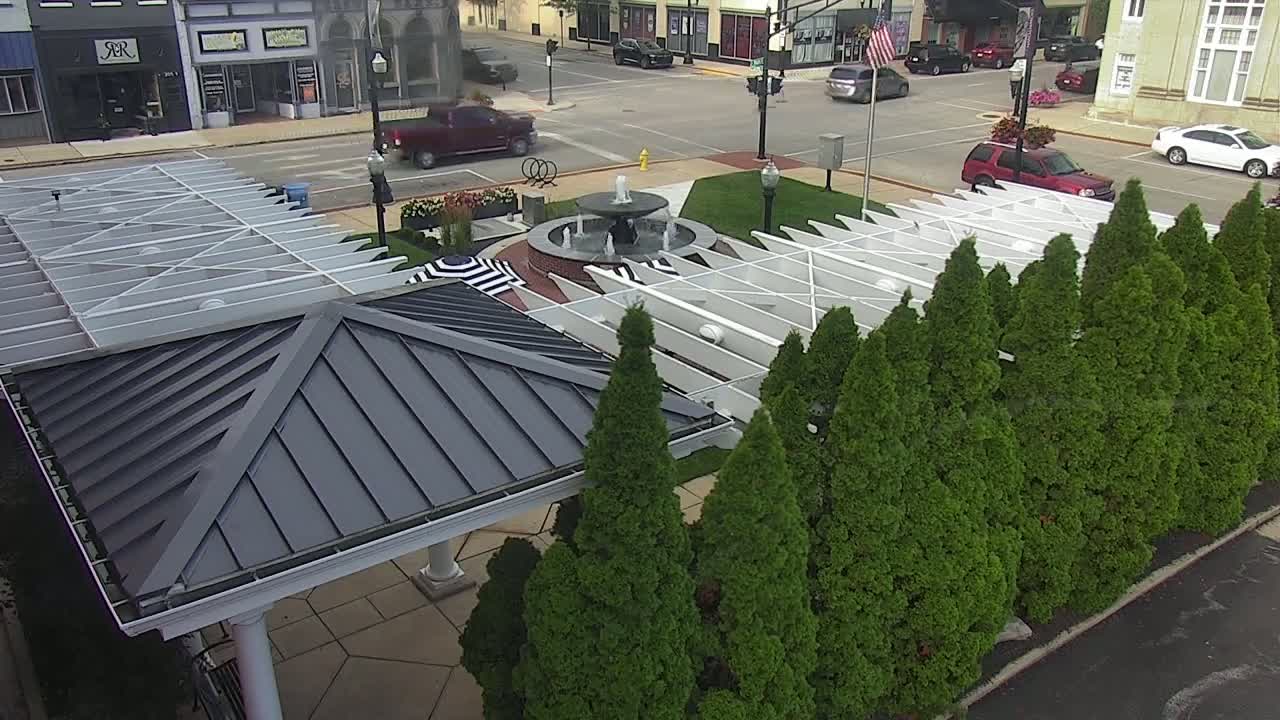 Crawfordsville Marie Canine Plaza Square Live Cam - Crawfordsville, Montgomery, Indiana, USA