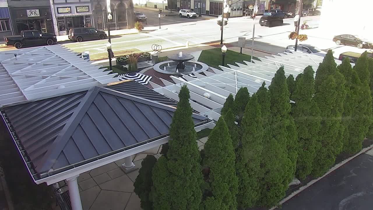 Crawfordsville Marie Canine Plaza Square Live Cam - Crawfordsville, Montgomery, Indiana, USA