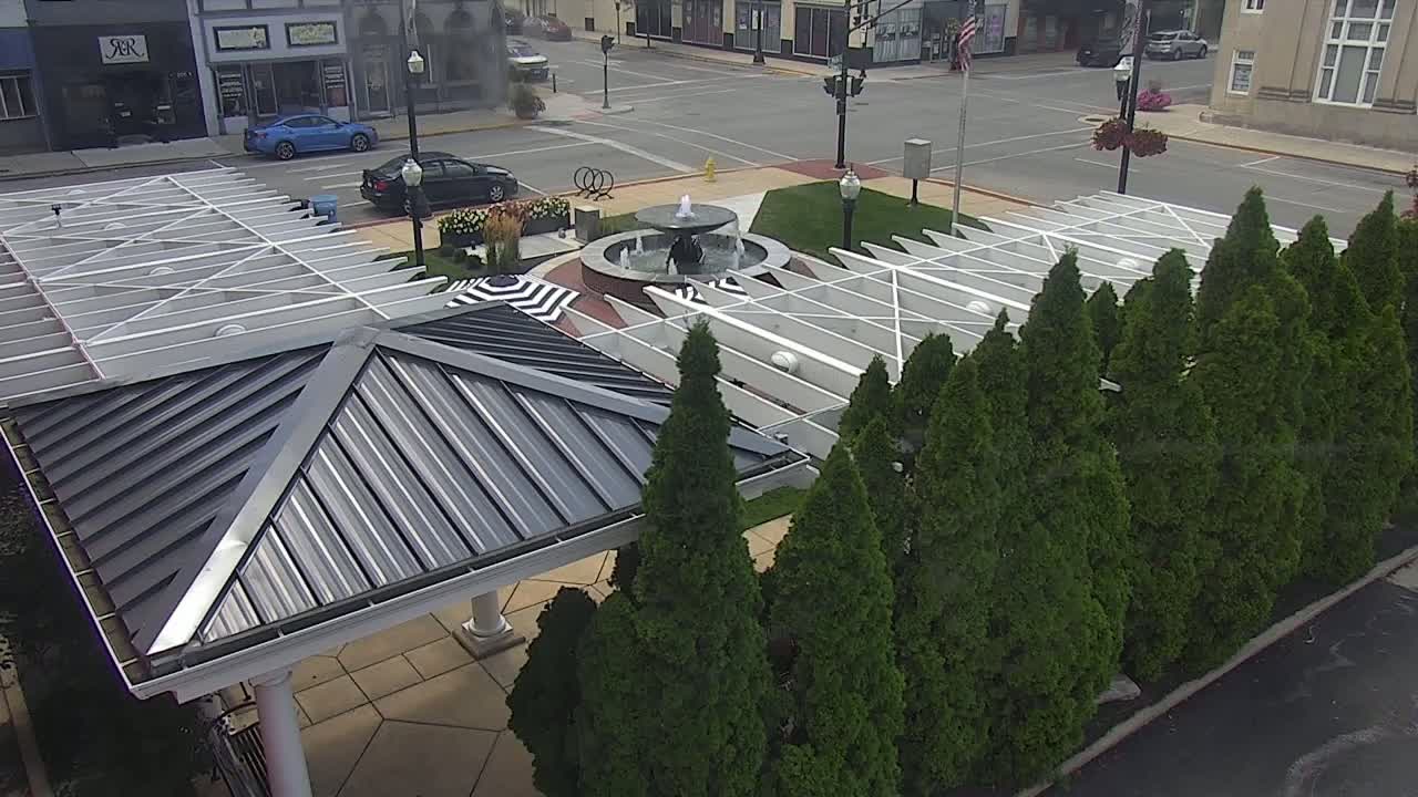 Crawfordsville Marie Canine Plaza Square Live Cam - Crawfordsville, Montgomery, Indiana, USA