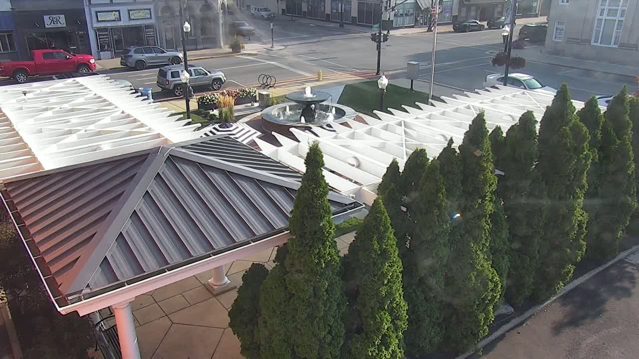 Crawfordsville Marie Canine Plaza Square Live Cam - Crawfordsville, Montgomery, Indiana, USA