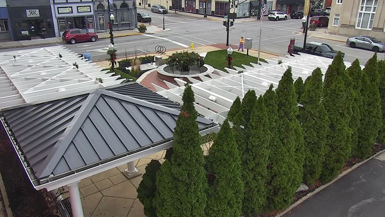 Crawfordsville Marie Canine Plaza Square Live Cam - Crawfordsville, Montgomery, Indiana, USA