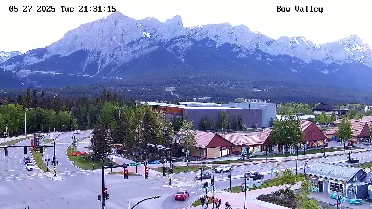 Canmore, Mount Rundle & Bow Valley Junction View Live Cam - Canmore, Alberta's Rockies, Alberta, Canada