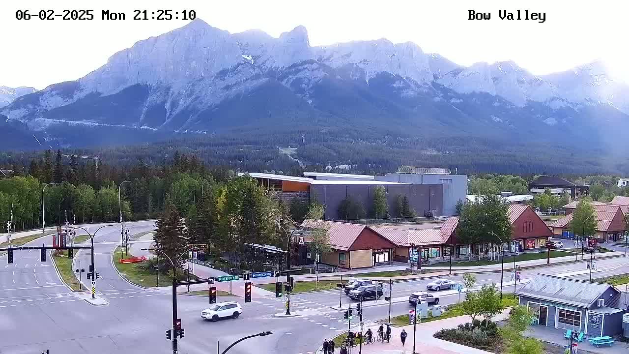 Canmore, Mount Rundle & Bow Valley Junction View Live Cam - Canmore, Alberta's Rockies, Alberta, Canada