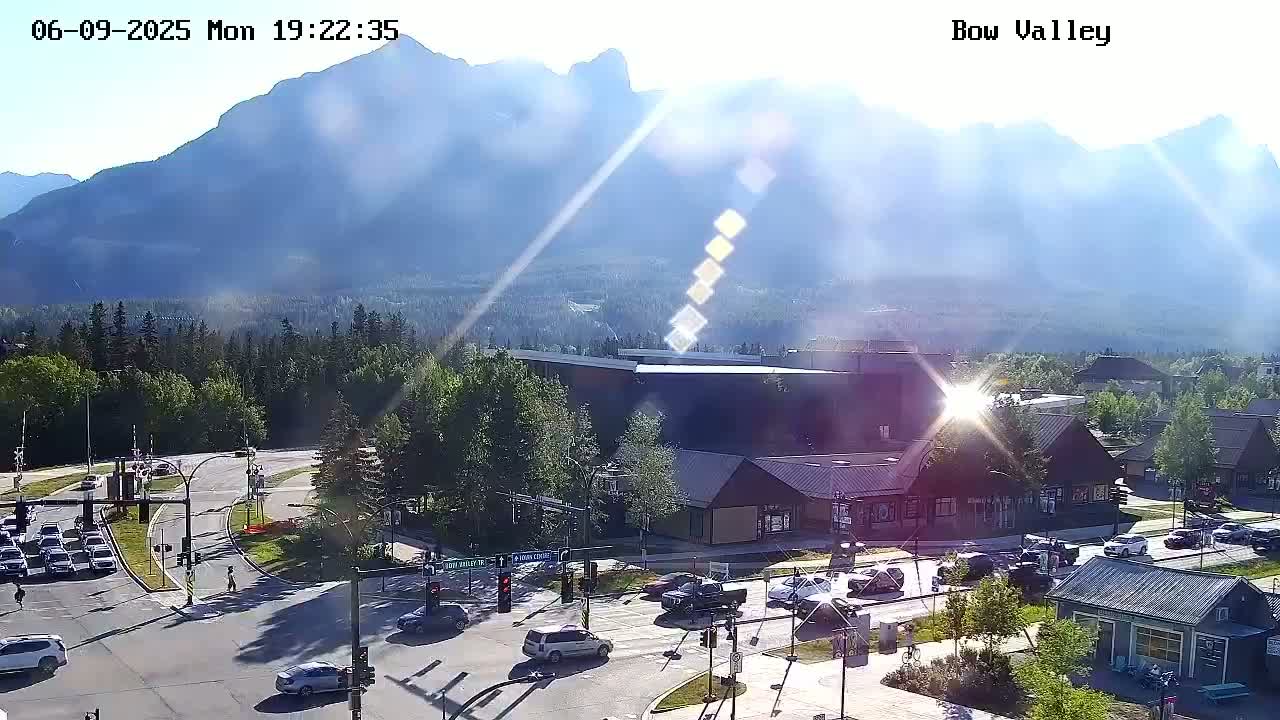 Canmore, Mount Rundle & Bow Valley Junction View Live Cam - Canmore, Alberta's Rockies, Alberta, Canada