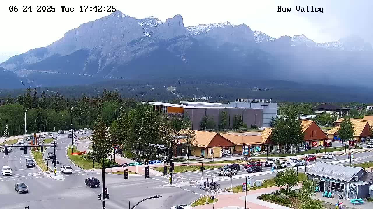 Canmore, Mount Rundle & Bow Valley Junction View Live Cam - Canmore, Alberta's Rockies, Alberta, Canada