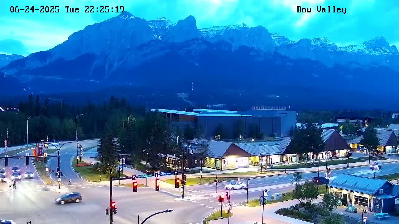 Canmore, Mount Rundle & Bow Valley Junction View Live Cam - Canmore, Alberta's Rockies, Alberta, Canada