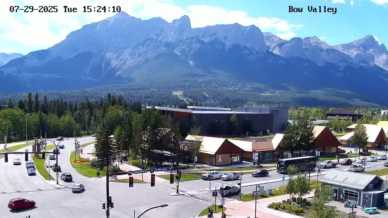 Canmore, Mount Rundle & Bow Valley Junction View Live Cam - Canmore, Alberta's Rockies, Alberta, Canada