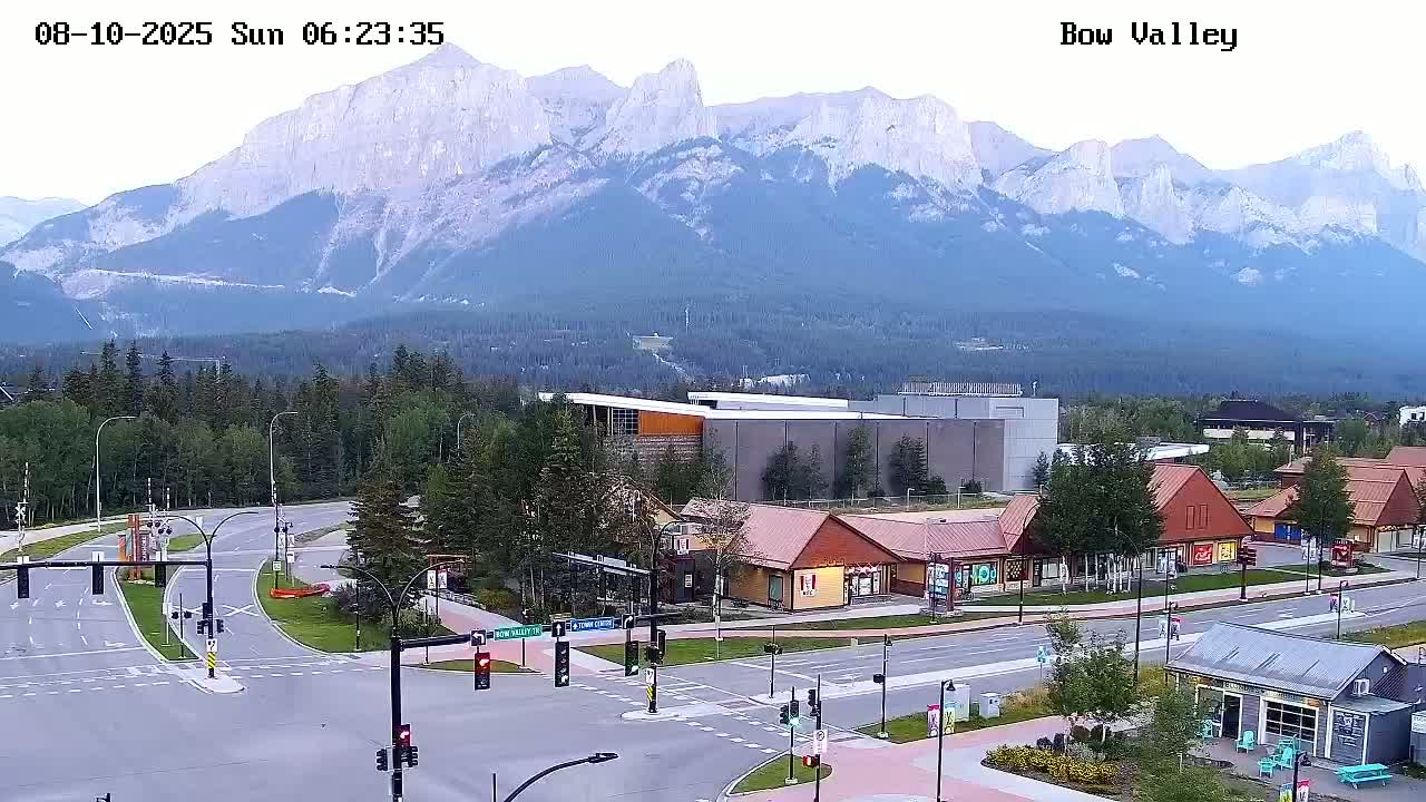 Canmore, Mount Rundle & Bow Valley Junction View Live Cam - Canmore, Alberta's Rockies, Alberta, Canada