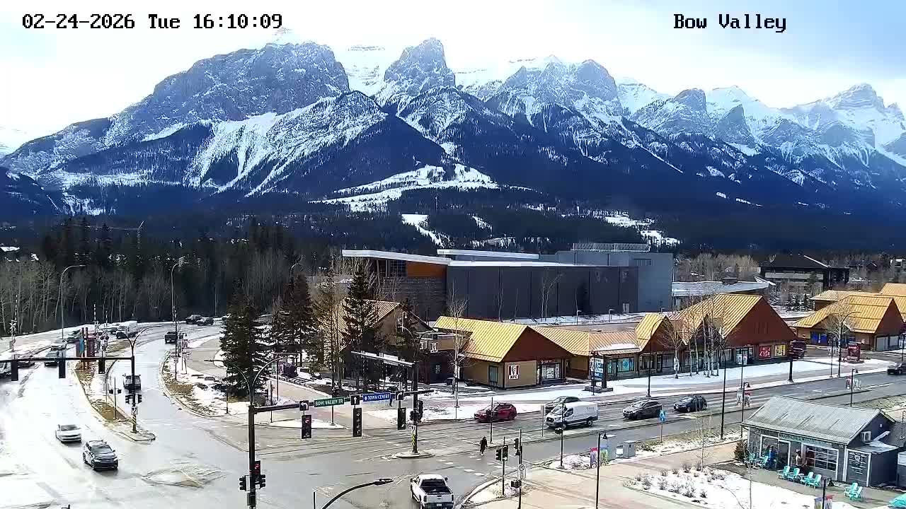 Canmore, Mount Rundle & Bow Valley Junction View Live Cam - Canmore, Alberta's Rockies, Alberta, Canada