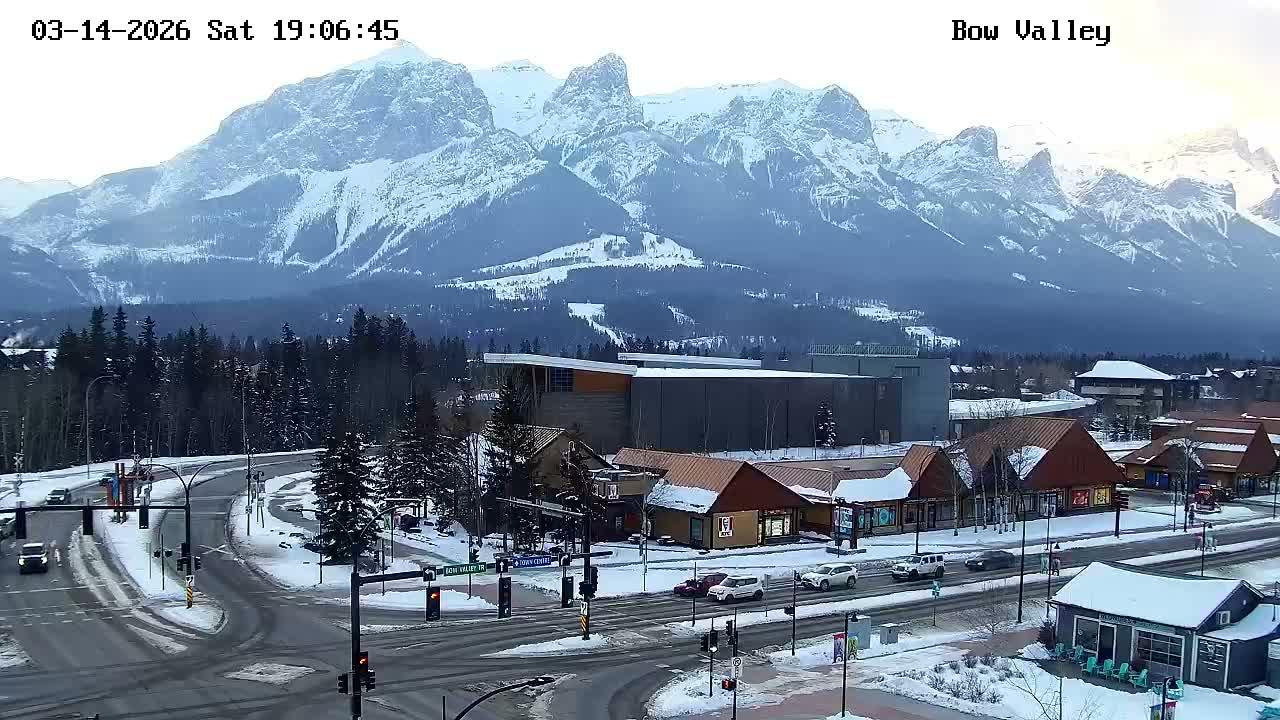Canmore, Mount Rundle & Bow Valley Junction View Live Cam - Canmore, Alberta's Rockies, Alberta, Canada