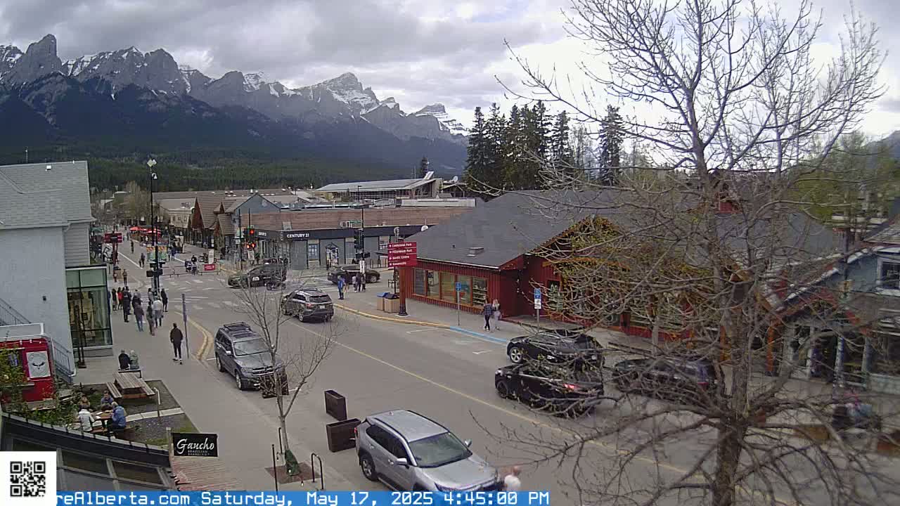 Canmore 6 th Avenue Intersection City Main St. Live Cam - Canmore, Alberta's Rockies, Alberta, Canada