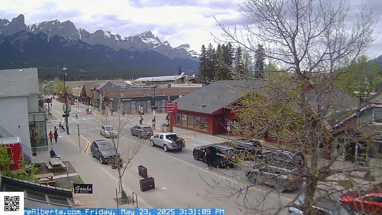 Canmore 6 th Avenue Intersection City Main St. Live Cam - Canmore, Alberta's Rockies, Alberta, Canada