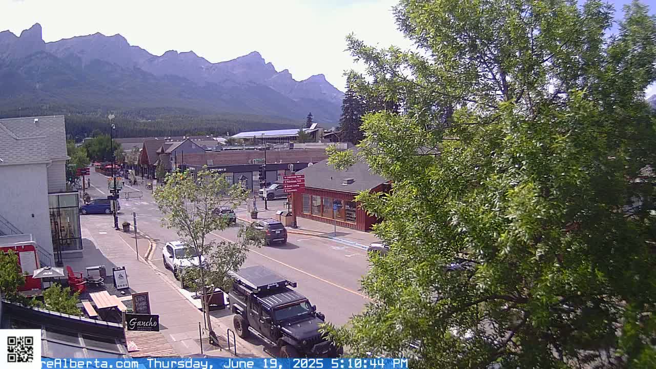 Canmore 6 th Avenue Intersection City Main St. Live Cam - Canmore, Alberta's Rockies, Alberta, Canada