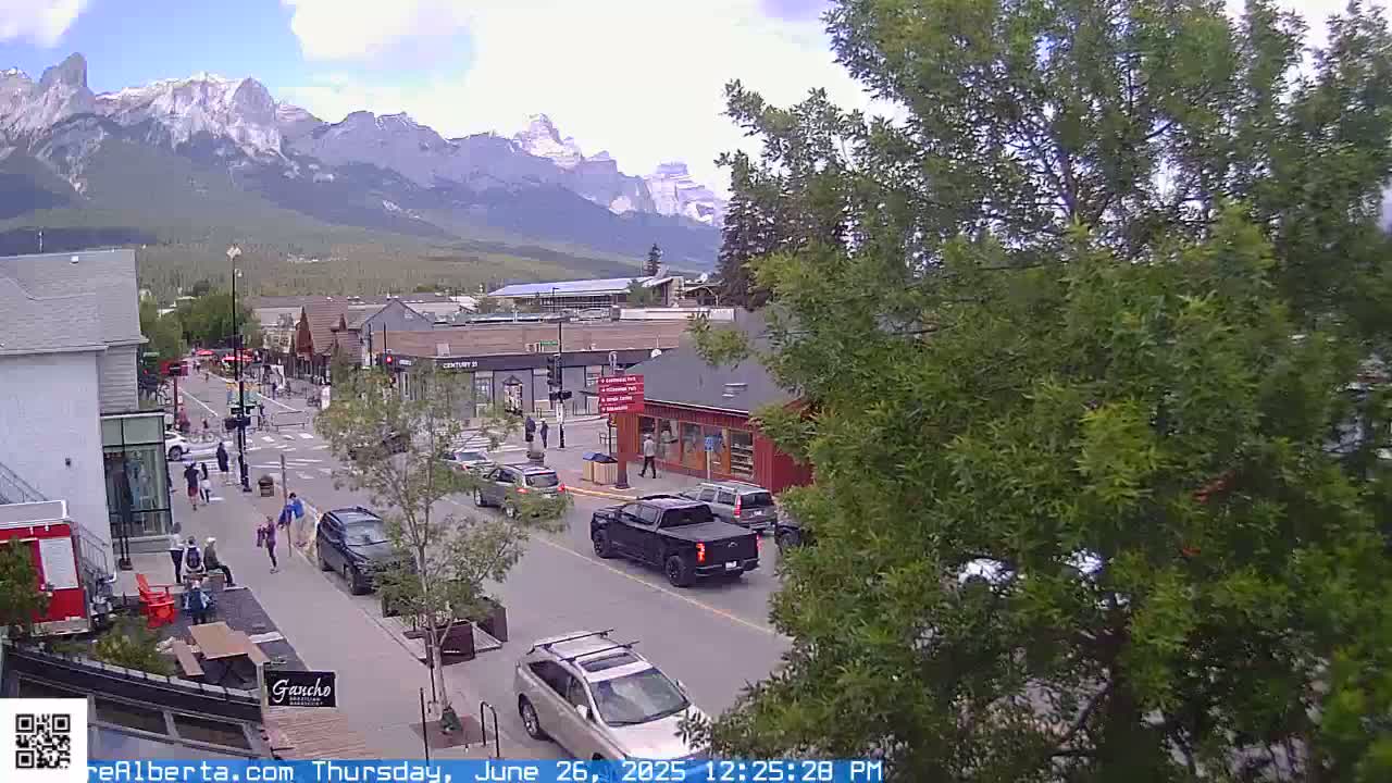 Canmore 6 th Avenue Intersection City Main St. Live Cam - Canmore, Alberta's Rockies, Alberta, Canada