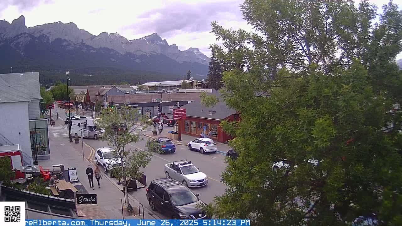Canmore 6 th Avenue Intersection City Main St. Live Cam - Canmore, Alberta's Rockies, Alberta, Canada