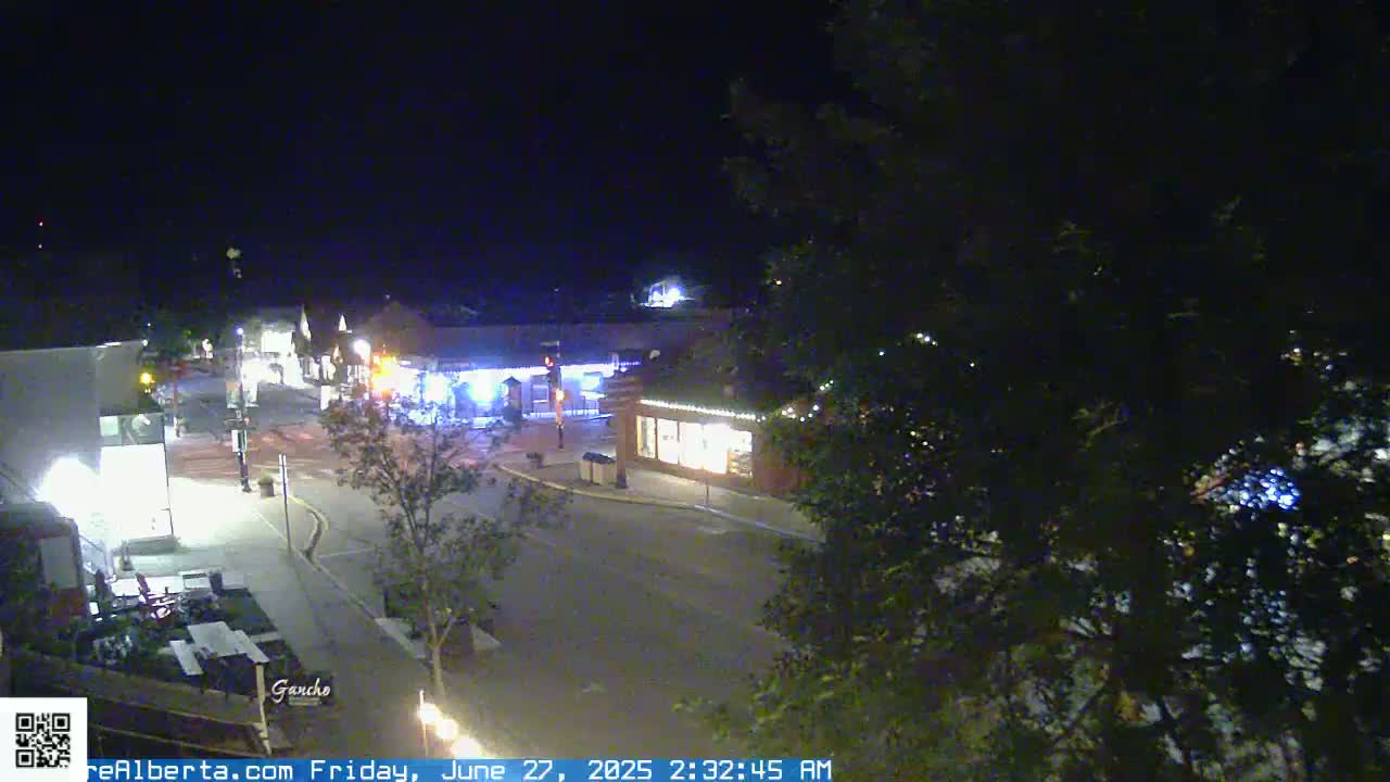 Canmore 6 th Avenue Intersection City Main St. Live Cam - Canmore, Alberta's Rockies, Alberta, Canada