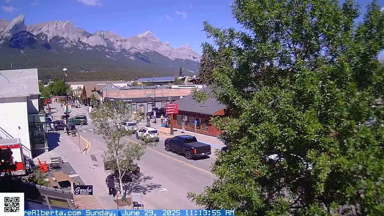 Canmore 6 th Avenue Intersection City Main St. Live Cam - Canmore, Alberta's Rockies, Alberta, Canada