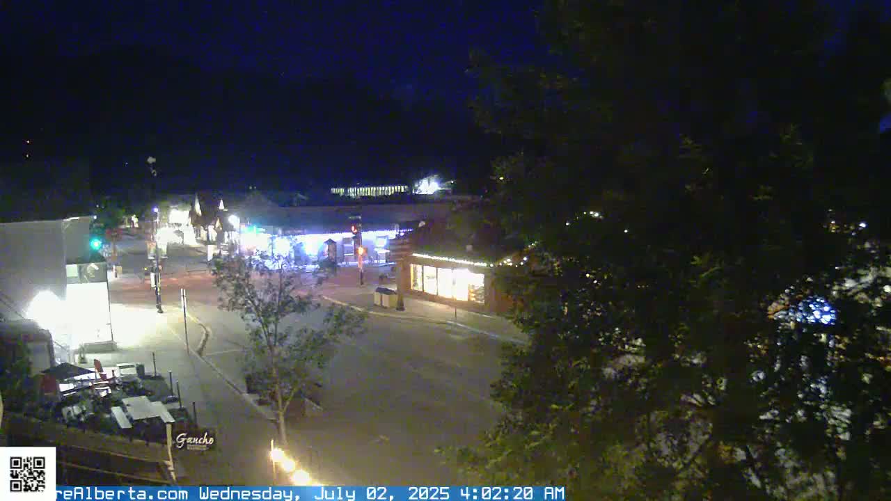 Canmore 6 th Avenue Intersection City Main St. Live Cam - Canmore, Alberta's Rockies, Alberta, Canada
